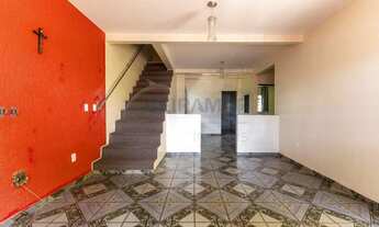 Imagem 2: Casa Ampla de 5 Quartos para Alugar no Riacho Fundo II Conforto e Espaço em 2 Andares