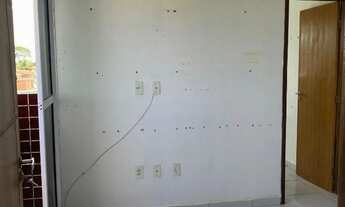 Imagem 4: Apartamento no Valentina com 02 quartos, sendo 01 suíte, varanda e piscina