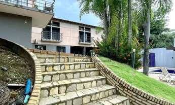 Imagem 2: Sobrado mobiliado no Bairro Santa Rosa - 640m² - 4 suítes - Venda ou Locação