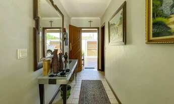 Imagem 6: Imóvel para aluguel e venda possui 258 metros quadrados com 3 quartos