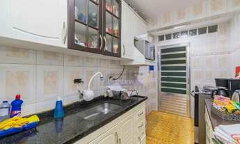 Imagem 7: Casa semi mobiliado com 4 dormitórios à venda no Xaxim - Curitiba/PR