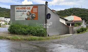Imagem: Casa De Esquina 3 Andares Com Piscina E