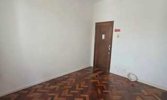 Imagem 2: Imóvel para aluguel possui 30 metros quadrados com 1 quarto em Copacabana - Rio de Janeiro