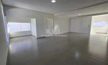 Imagem 2: Sobrado à Venda em Atibaia-SP, Jardim Paulista: 4 Dormitórios, 2 Suítes, 2 Salas, 2 Vagas