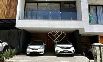 Imagem: Casa com Piscina e Varanda Gourmet no Residencial