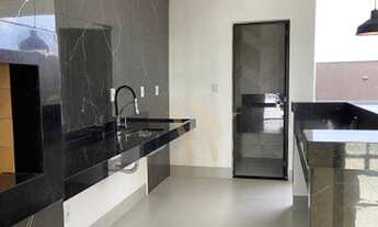 Imagem 3: Casa à Venda no Condomínio Florais da Mata com 03 Quartos sendo 03 Suítes no Bairro Florai