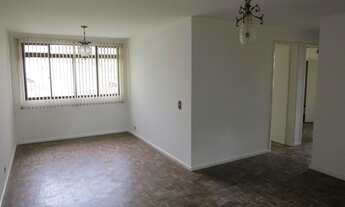 Imagem 4: Apartamento com 3 dormitórios para alugar, 80 m² por R$ 1.300,00/mês - Centro Cívico - Cur