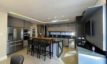 Imagem 5: Lindíssima casa de alto padrão em Curitiba em condomínio fechado