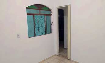 Imagem 5: Casa Ampla, 2 Dormitórios, Suíte, Varanda