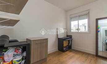 Imagem 6: Apartamento para venda tem 70 metros quadrados com 3 quartos em Passo da Areia - Porto Ale