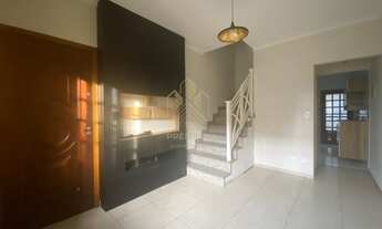 Imagem: Atibaia - Casa Padrão - Centro