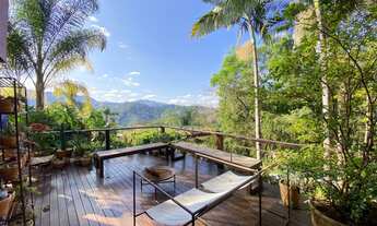 Imagem 6: Casa para venda tem 250 metros quadrados com 4 quartos