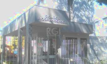 Imagem 2: Porto Alegre - Apartamento Padrão - Cristal