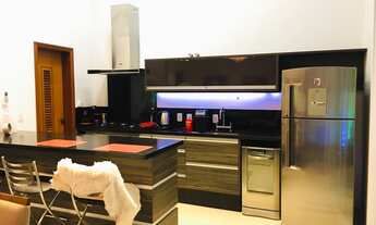 Imagem 2: Estuda permuta por casa de menor valor em rua pública de pref com piscina na região do Cam