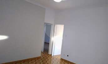 Imagem 2: Ótimo apartamento, prédio único com apenas três andares, um por andar, no coração da Vila