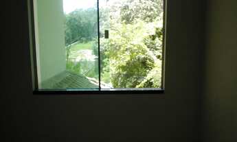 Imagem 4: Lindo Sobrado- Ampla Área Verde - Centro - Penha - SC