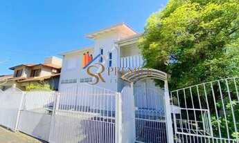 Imagem 2: Casa com quintal, canil, próximo ao Parque Linear do Córrego Grande, Udesc, Ufsc