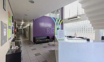 Imagem 5: Porto Alegre - Prédio Inteiro - Tristeza