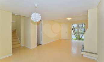 Imagem 7: Excelente sobrado 03 dorm. em condomínio tranquilo com ótima localização