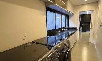 Imagem 7: Lindíssima casa de alto padrão em Curitiba em condomínio fechado