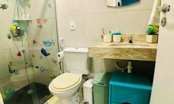 Imagem 5: Casa de condomínio para venda possui 165 metros quadrados com 4 quartos