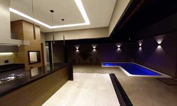 Imagem 6: Casa de condomínio para venda possui 215 metros quadrados com 3 quartos