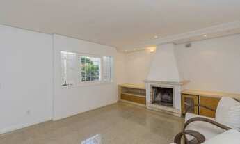 Imagem 6: Casa / 4 Dormitórios / 2 Suítes / 2 Vagas / Jardim Planalto / Porto Alegre