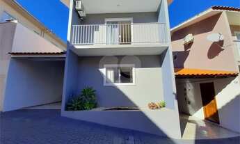 Imagem: Sobrado 2 quartos, em condomínio - Bairro