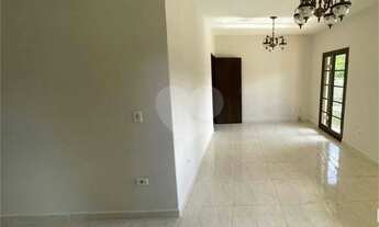 Imagem 7: Belíssima casa para Venda na Vila Giglio/ Atibaia. Com 03 dormitórios, sendo 01 suíte