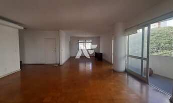 Imagem 3: APARTAMENTO À VENDA EM HIGIENÓPOLIS, RUA ARBORIZADA E GRANDE POTENCIAL PARA REFORMA!