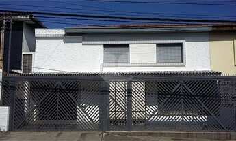 Imagem: Sobrado à Venda muito bem localizado em