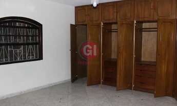 Imagem 2: Térrea para aluguel possui 270 metros quadrados com 5 quartos em São João - Jacareí - SP