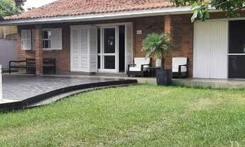 Imagem 2: Casa e Sobrado de 3 dormitórios à Venda - Xangri-lá