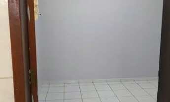 Imagem 3: Alugo casa de fundo na QNN 8