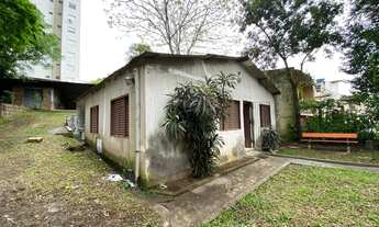 Imagem: Casa Comercial, terreno ENORME, pátio amplo