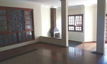 Imagem 2: Sobrado alto padrão , com piscina, churrasqueira, lareira e muito conforto na melhor local