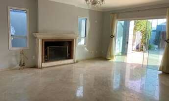 Imagem 3: Casa de condomínio sobrado para venda tem 480 metros quadrados com 5 quartos