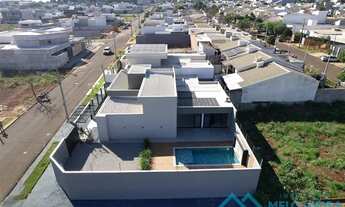 Imagem 2: Casa 3 dormitórios para Venda em Maringá, Jardim Munique, 3 dormitórios, 3 suítes, 4 banhe