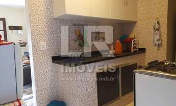 Imagem 4: Casa com 2 quartos e quintal amplo em rua pavimentada, excelente localização *CN-08