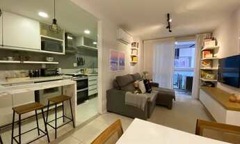 Imagem 2: Apartamento para venda tem 63 metros quadrados com 2 quartos em Santa Rosa - Niterói - RJ