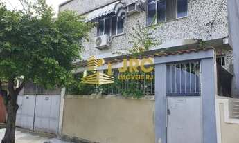 Imagem 2: Casa para venda possui 50 metros quadrados com 2 quartos em Jardim América - Rio de Janeir