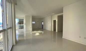 Imagem 5: Apartamento para venda possui 164 metros quadrados com 4 quartos em Meia Praia - Itapema