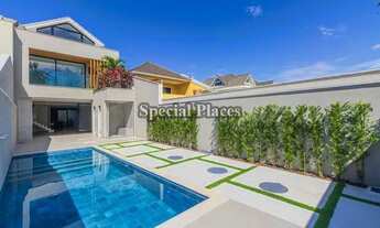 Imagem 1: Bela casa contemporânea. Lazer com piscina e prainha!