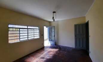 Imagem 3: CASA NO CENTRO | 3 QUARTOS | 1 SUÍTE | 2 SALAS | 2 VAGAS