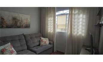 Imagem 7: Apartamento com 2 quartos, sala, banheiro e cozinha com móveis planejados