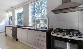 Imagem 6: Casa com 436m² no melhor condomínio de Pendotiba. Terreno com aproximadamente 1.500m² e mu