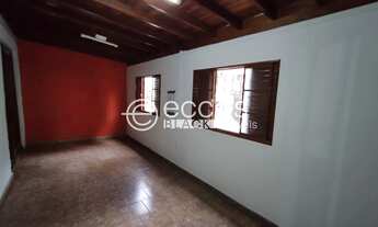 Imagem 3: Casa para aluguel, 5 quartos, 2 vagas, São Benedito - UBERABA/MG