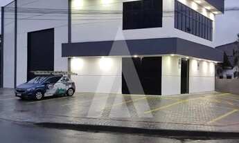 Imagem 2: Imóvel comercial novo no bairro Iririu com 304,13 m²