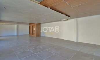 Imagem 2: LOCAÇÃO - LOCALIZAÇÃO PRIVILEGIADA EM FRENTE AO PARQUE SÃO LOURENÇO Loja Comercial Em Fren