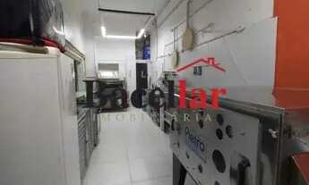 Imagem 4: Prédio a venda comercial e residencial! uma pizzaria, kitnet, sala quarto e dois quartos!